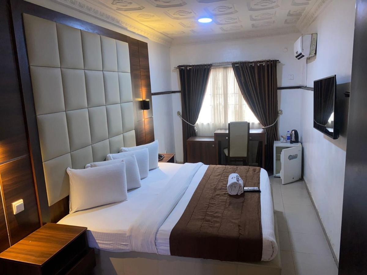 Presken Hotel @Villa Ikeja Εξωτερικό φωτογραφία